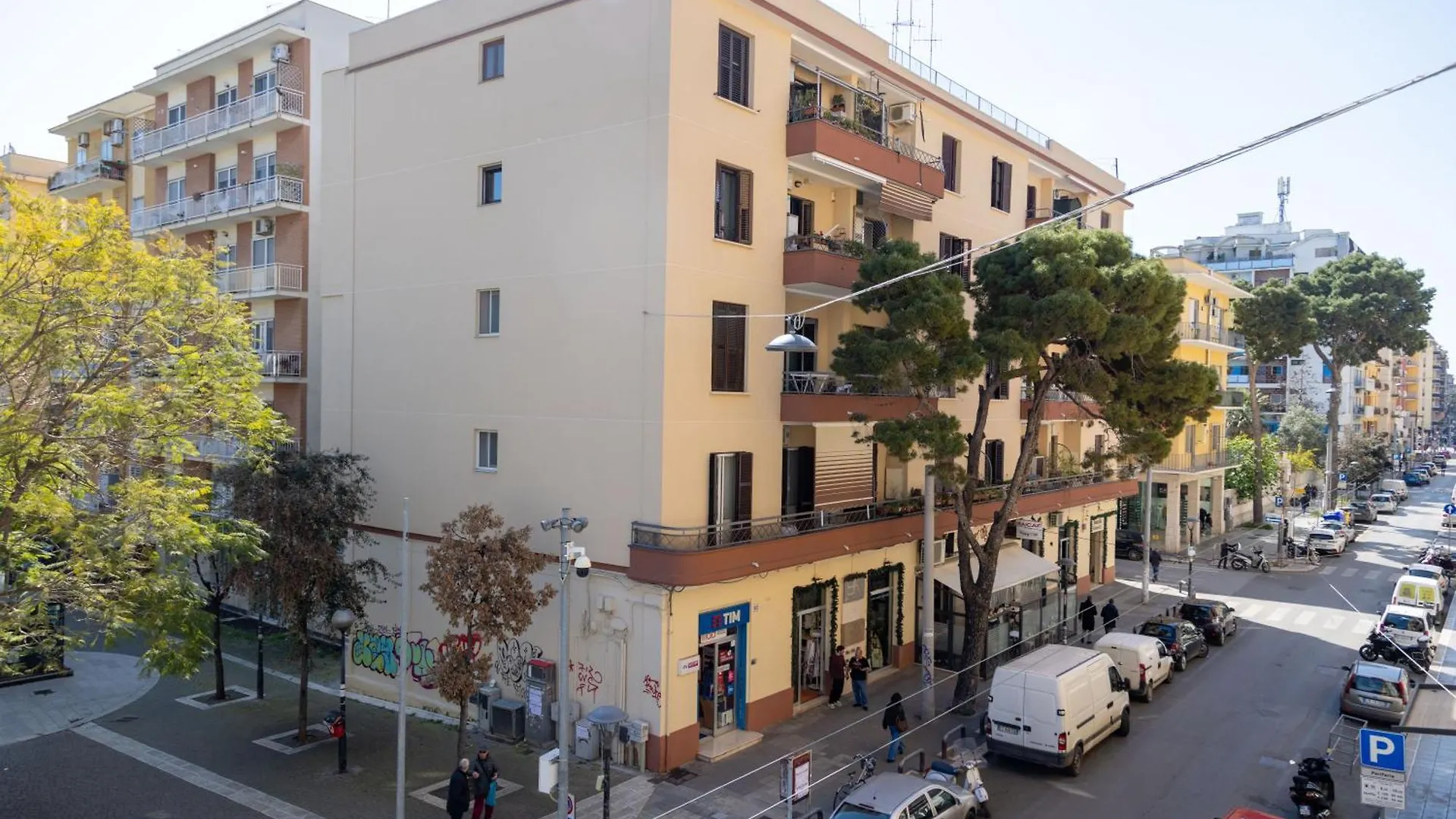 Numero 5 Bari